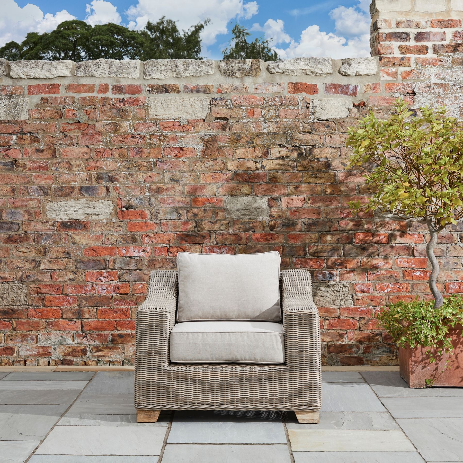 Capri Collection Outdoor Armchair